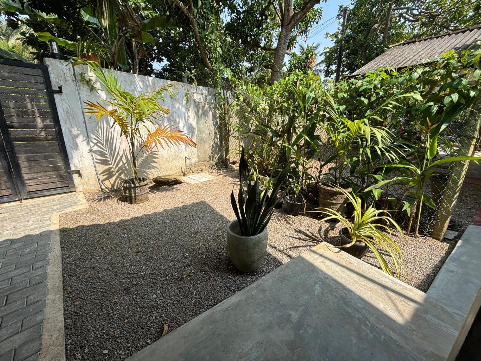 Tropical Villa Galle Exterior photo